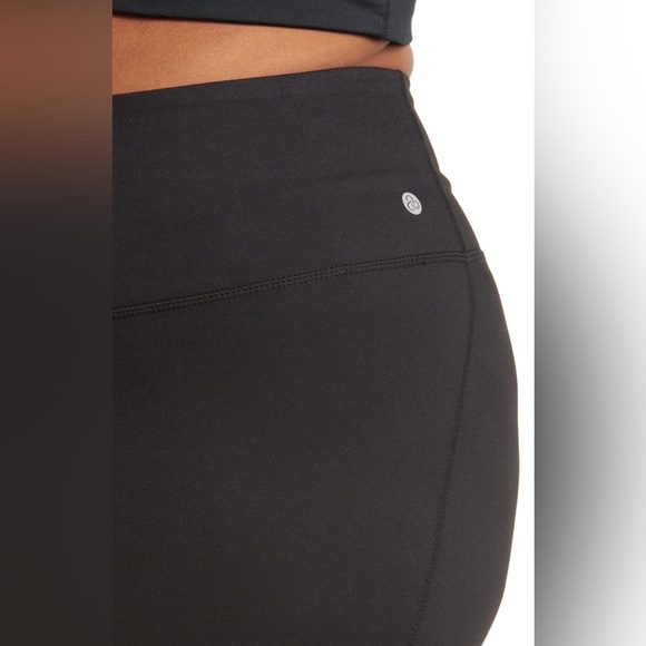 Zella Live In High Waist Leggings In Black – Size M – NWT - Picture 12 of 12